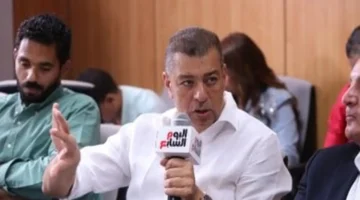 هاني شكري يكشف أسباب مديونيات الزمالك ويتحدث عن استقالة الجماعية